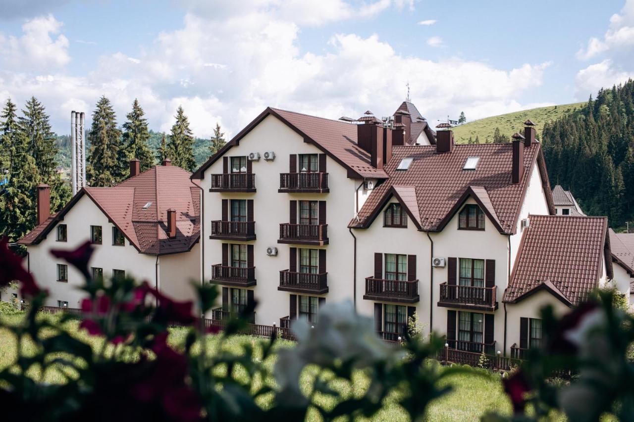 Gasthaus & Spa Bukovel Esterno foto